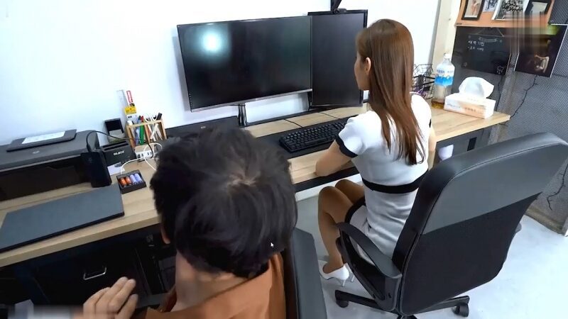 韩国 | 舔狗乞求当女同事的奴隶当场跪舔崇拜臭丝袜 4 韩国SM女王丝足调教视频下载 | 舔狗乞求当女同事的奴隶当场跪舔崇拜臭丝袜
