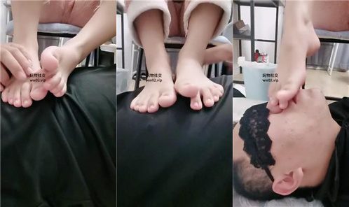 Shanghai Tangyuan | Barefoot crushing and foot fetish licking