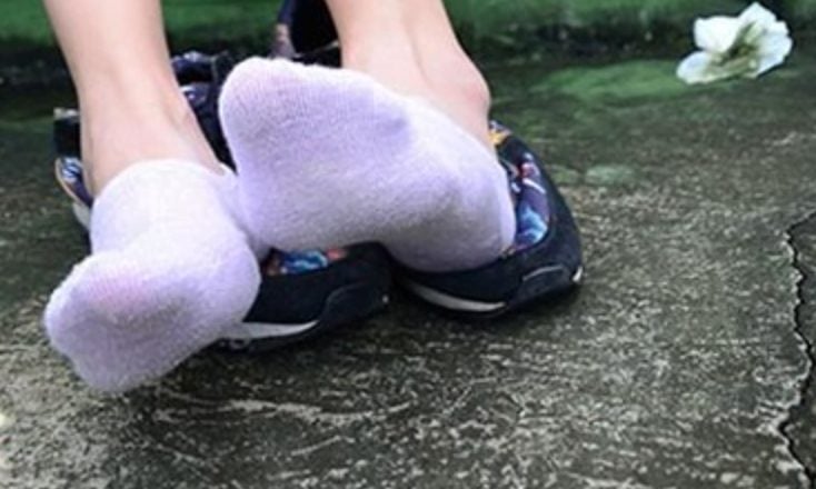 战前女神|恋足美腿棉袜女神级摄影套图 042