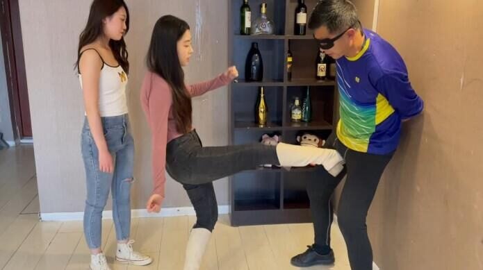 超S·联盟|牛仔裤靴子踢裆怒惩夜跑搭讪男