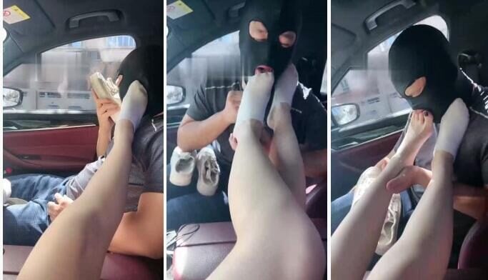Sinuo|Queen's white socks train the foot fetish dog in the car