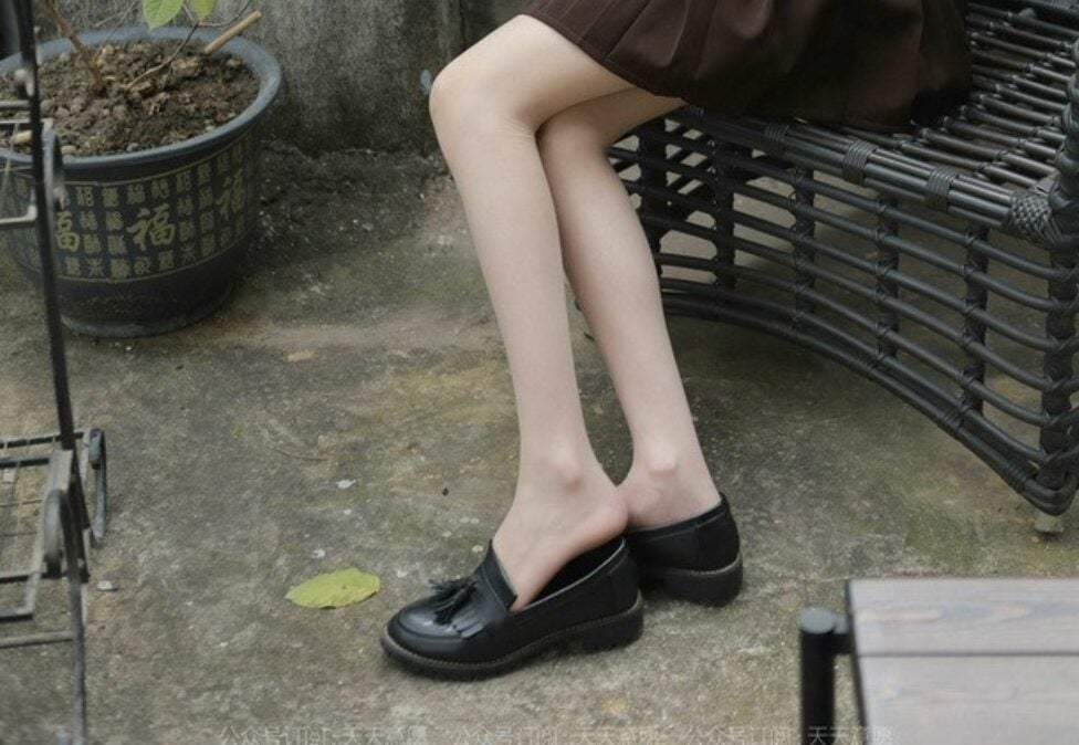 IESS Different Ideas and Interests | Silk Home 999: Tuan Tuan NetEase Cloud Long-legged Girl