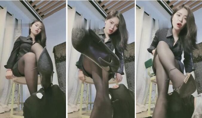 Lost Heart | Black Silk High Heels Foot Fetish