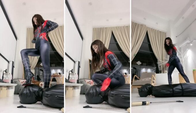 風詠みの女神 |ミイラの窒息、電気ショック、踏みつけ、激しい鞭打ち