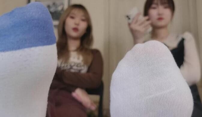 POV | 双模特白袜羞辱
