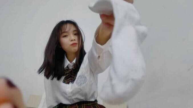 病弱 | POV ジャオジャオ 一人称視点 JK 学生服 足フェチ 屈辱