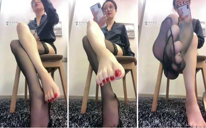 苏曼S | 黑丝需要你的伺候
