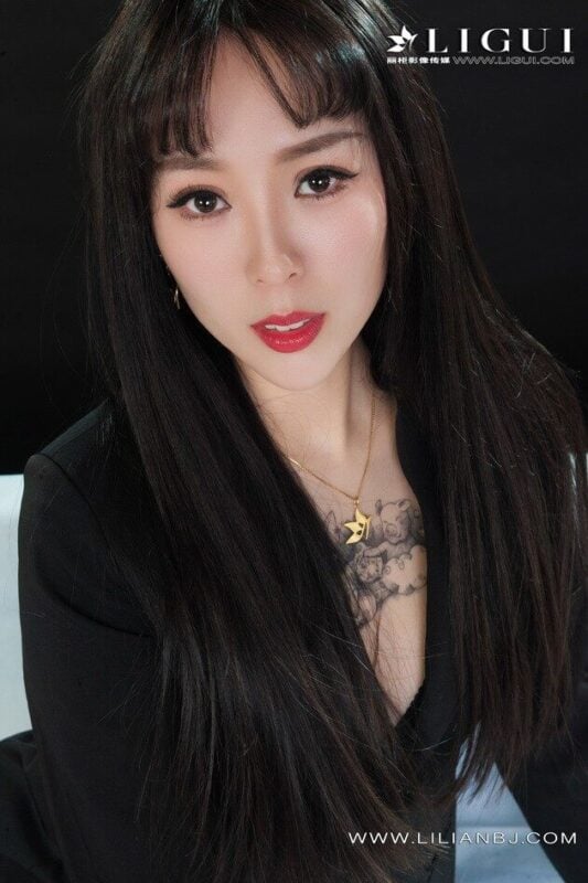 Ligui | Workplace romance [35P/37.4MB]