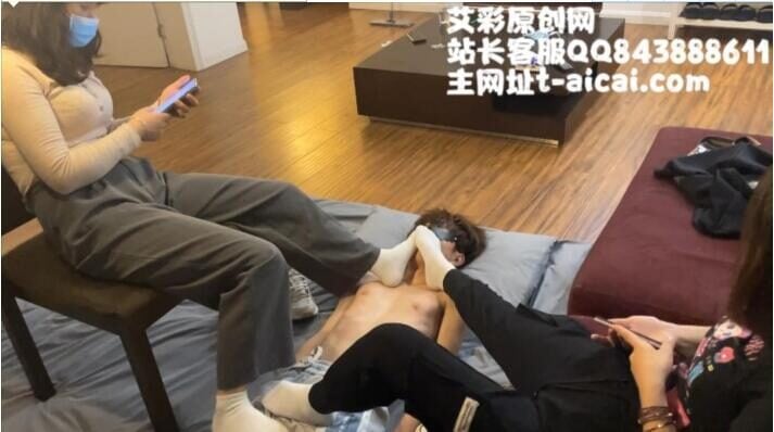 子怡工作室 | 双人踩裆奖励小m