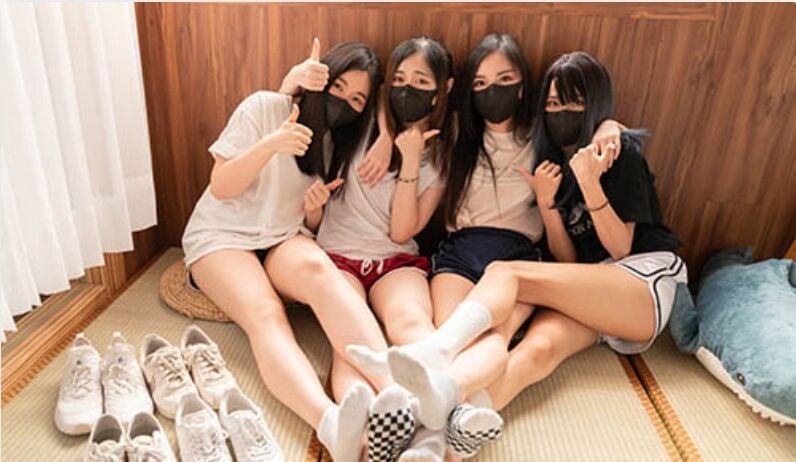 台湾solexight足控 | Ava+BiBi+Salome+Sherry棉袜裸足(带视频)