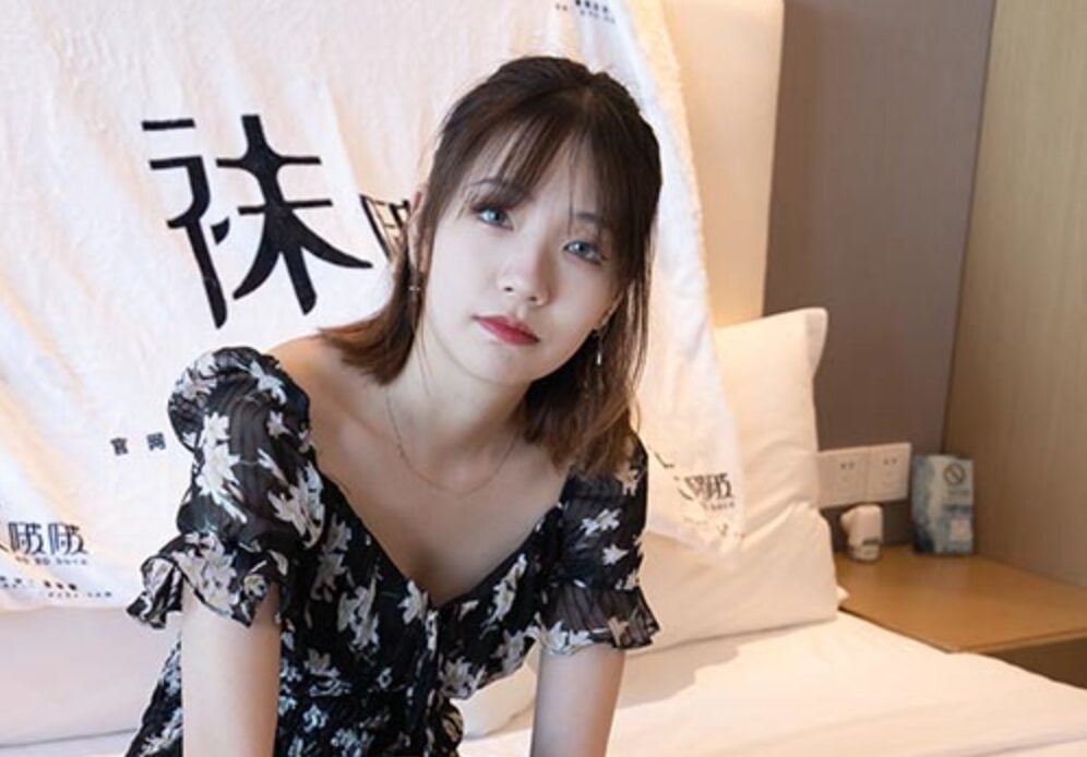 袜啵啵 | 145期 小甜豆-华伦天奴高跟鞋、肉丝脚尖加固款(带视频)