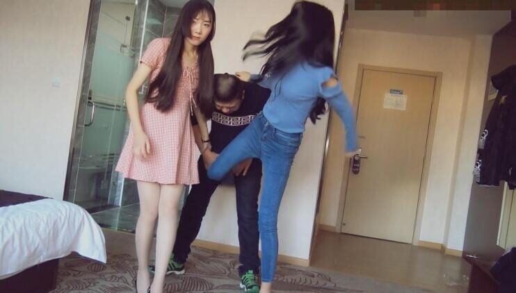 Women's self-defense | Calmly face the pervert and kick and grab the crotch