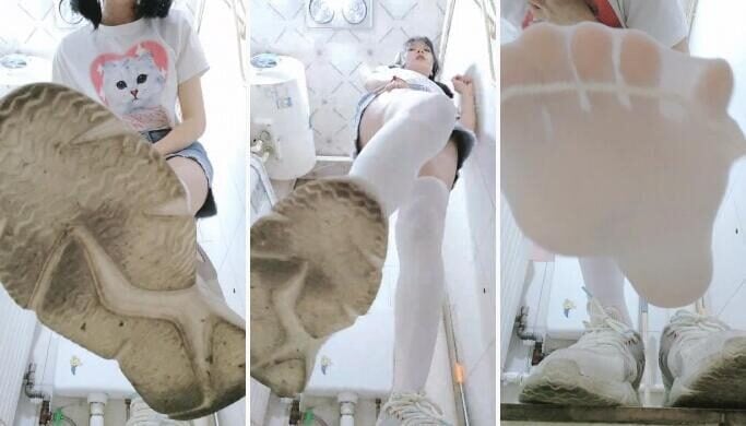 兔兔酱 | 白色丝袜女巨人鞋底视角