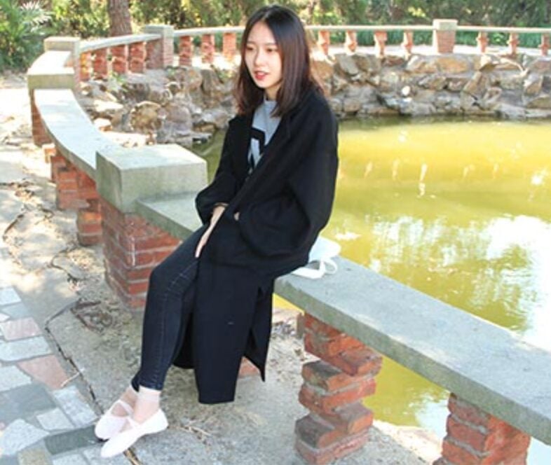 自由摄影 | 大三舞蹈系妹子户外展示舞鞋风采
