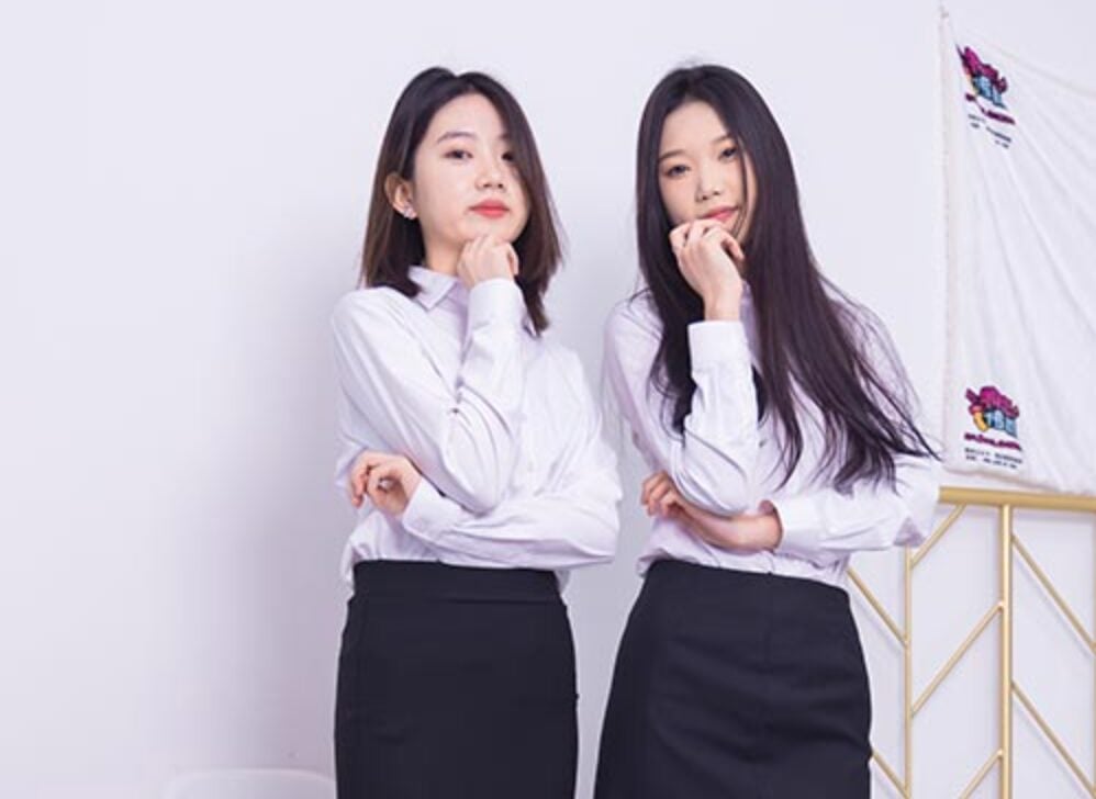 物恋传媒 | 小竹&欢欢的各式袜子OL装办公室姐妹(带视频)