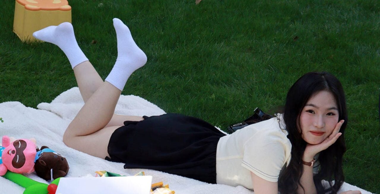 初夏女神 | 水吉公园白袜小皮鞋之爱心约会(带视频)