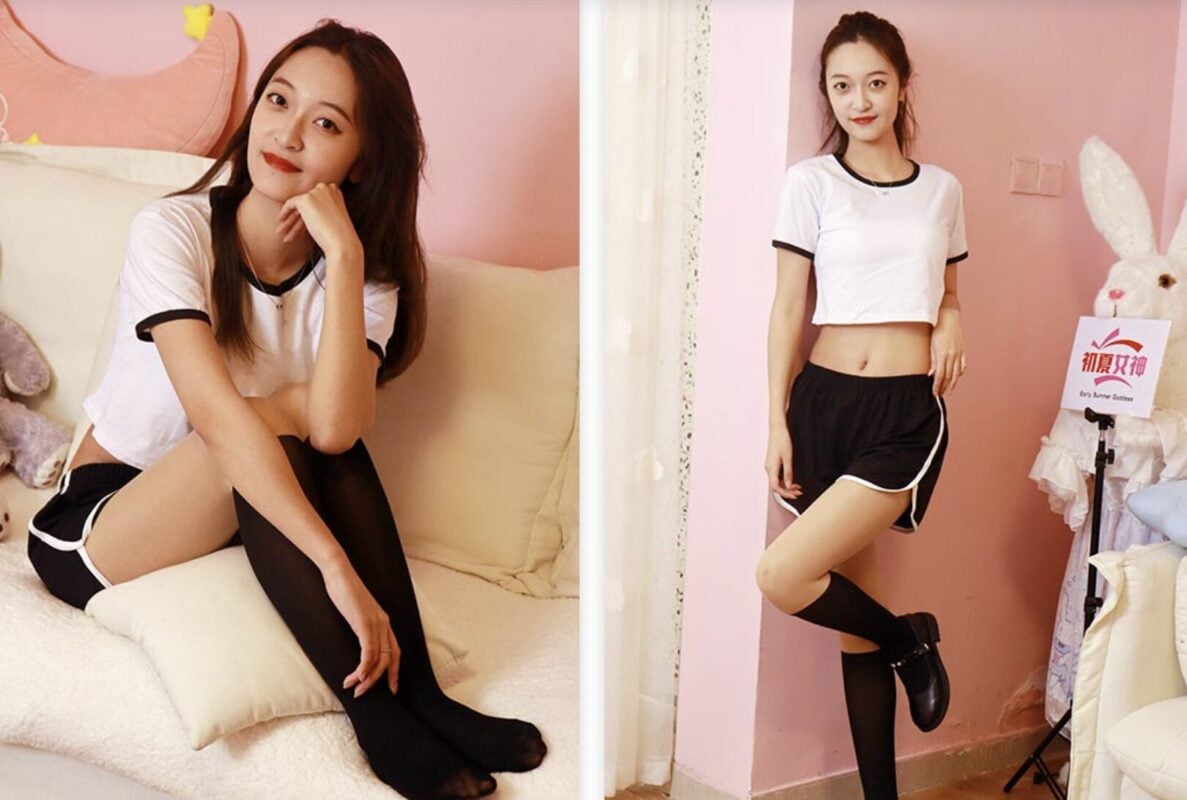 初夏女神 | 依依黑色及膝袜之俏皮女生体操服展示(带视频)-视频截图