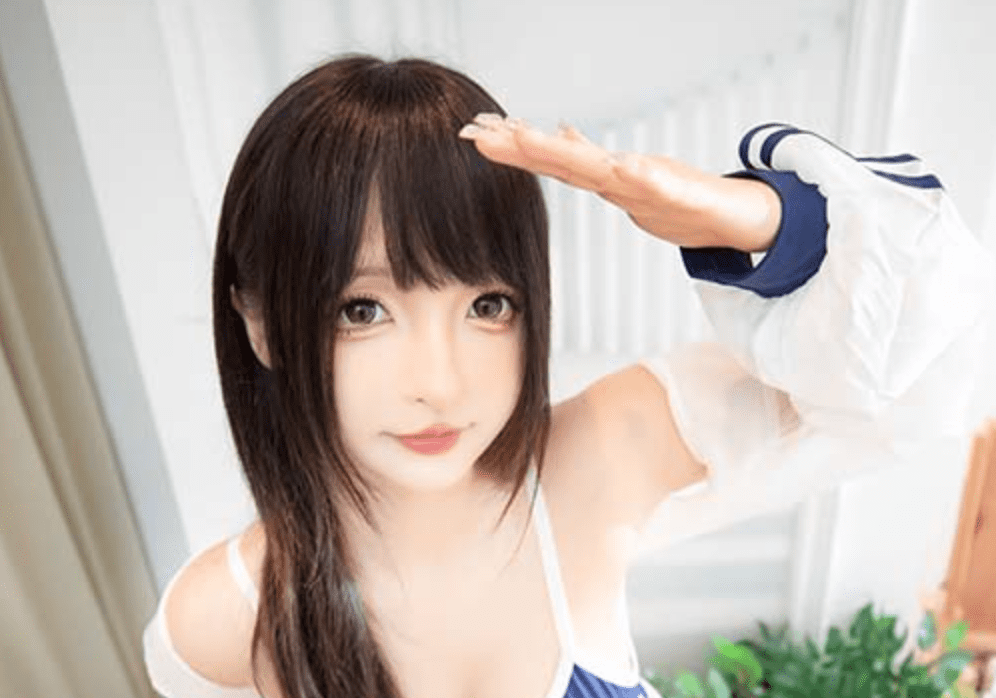 神楽板真冬 | 夏日泳装白丝脚(带视频)