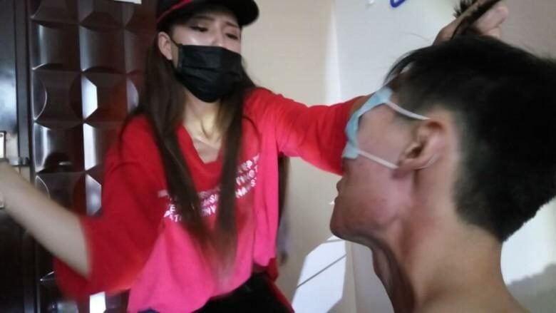 鸽宝 | 真实暴力耳光休克踩踏舔脏鞋