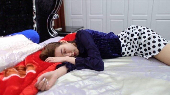 HPL ハビタット |眠っている間に魏曦の足が舐められた