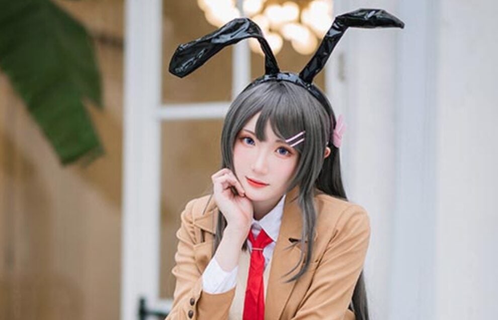 グァシソース |桜島麻衣 制服 JK 黒 シルク コスプレ