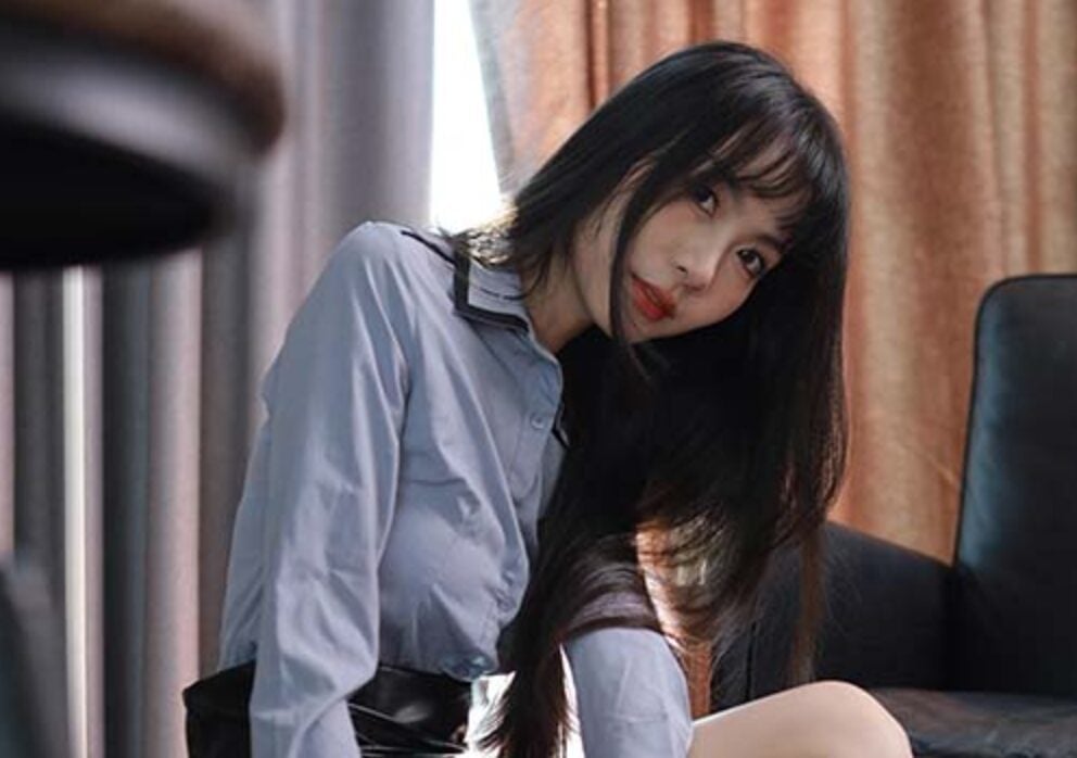 IESS异思趣向 | 丝享家系列之团团的肉色丝袜那一道光