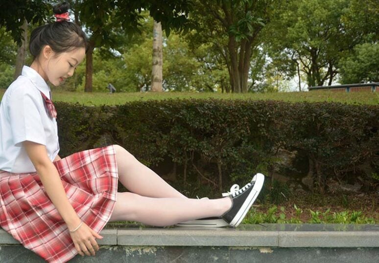 初夏の女神｜双双の真っ赤なJK制服スーツ（動画付き）