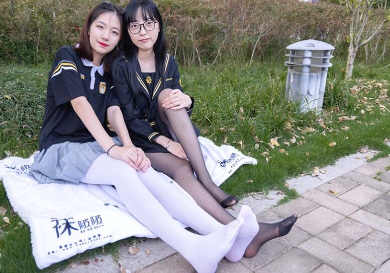 袜啵啵 332期 | 小甜豆稚予的黑白丝袜(带视频)
