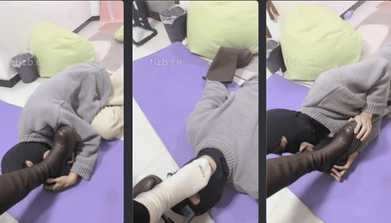 Xuanxuan | Licking dirty boots soles and white socks