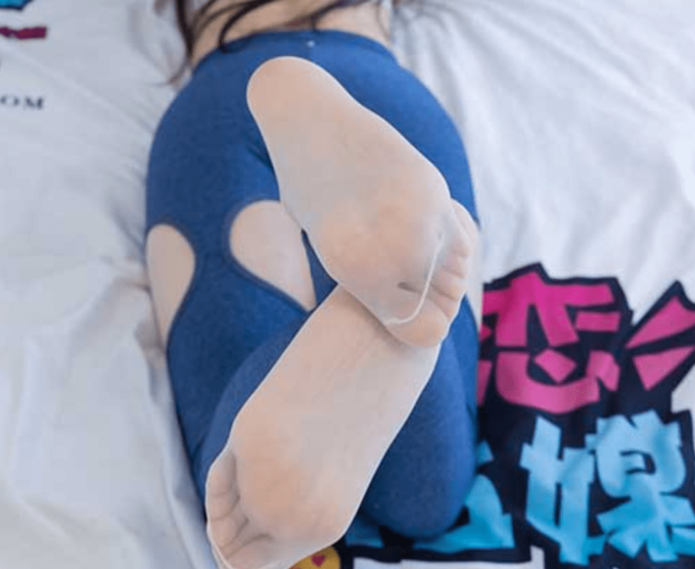 物恋传媒 | 小竹的瑜伽裤里丝之落叶聚还散(带视频)