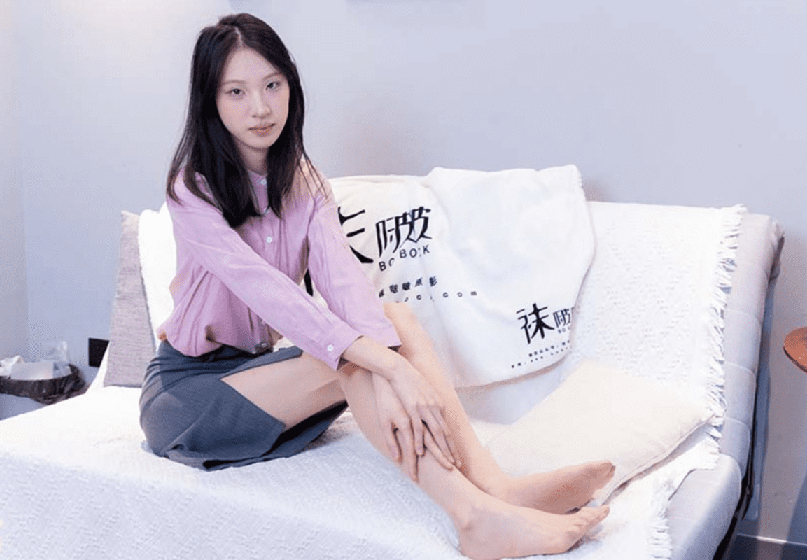 Wa Bo Bo Episode 341 | Ice cream high heels, high heel sandals, flesh-colored silk, bare feet (with video)