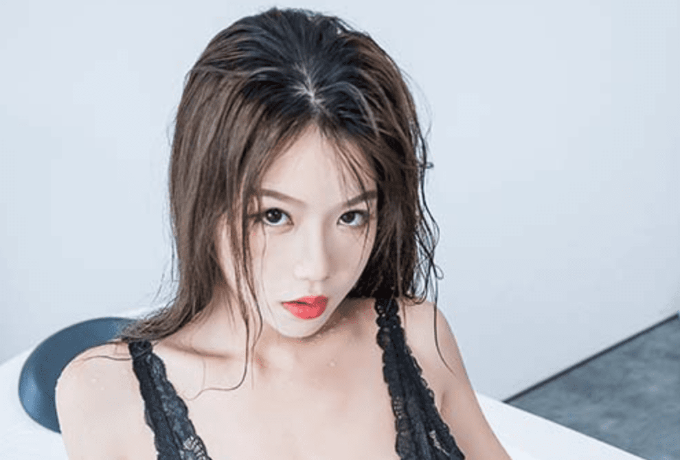 YALAYI雅拉伊 | 湿漉的女友 慧儿