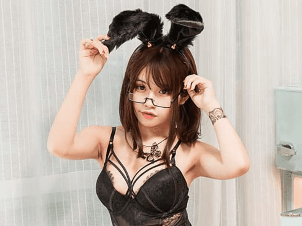 YALAYI雅拉伊 | 角色扮演 莉娜