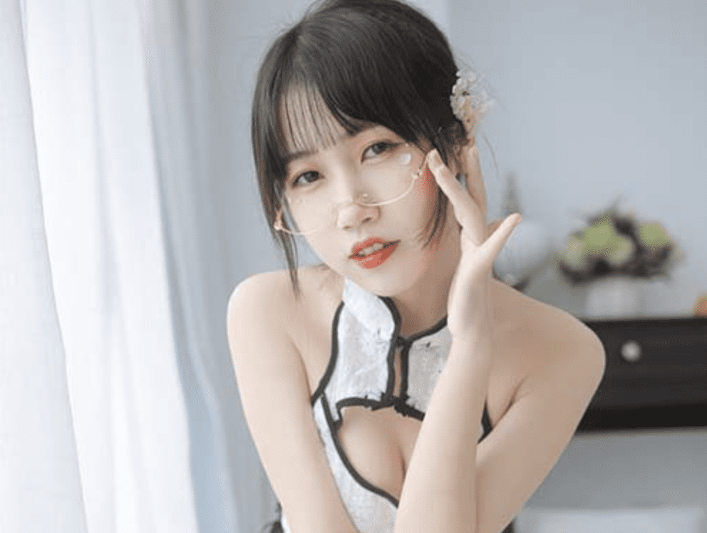 不呆猫 | 人妻白旗袍