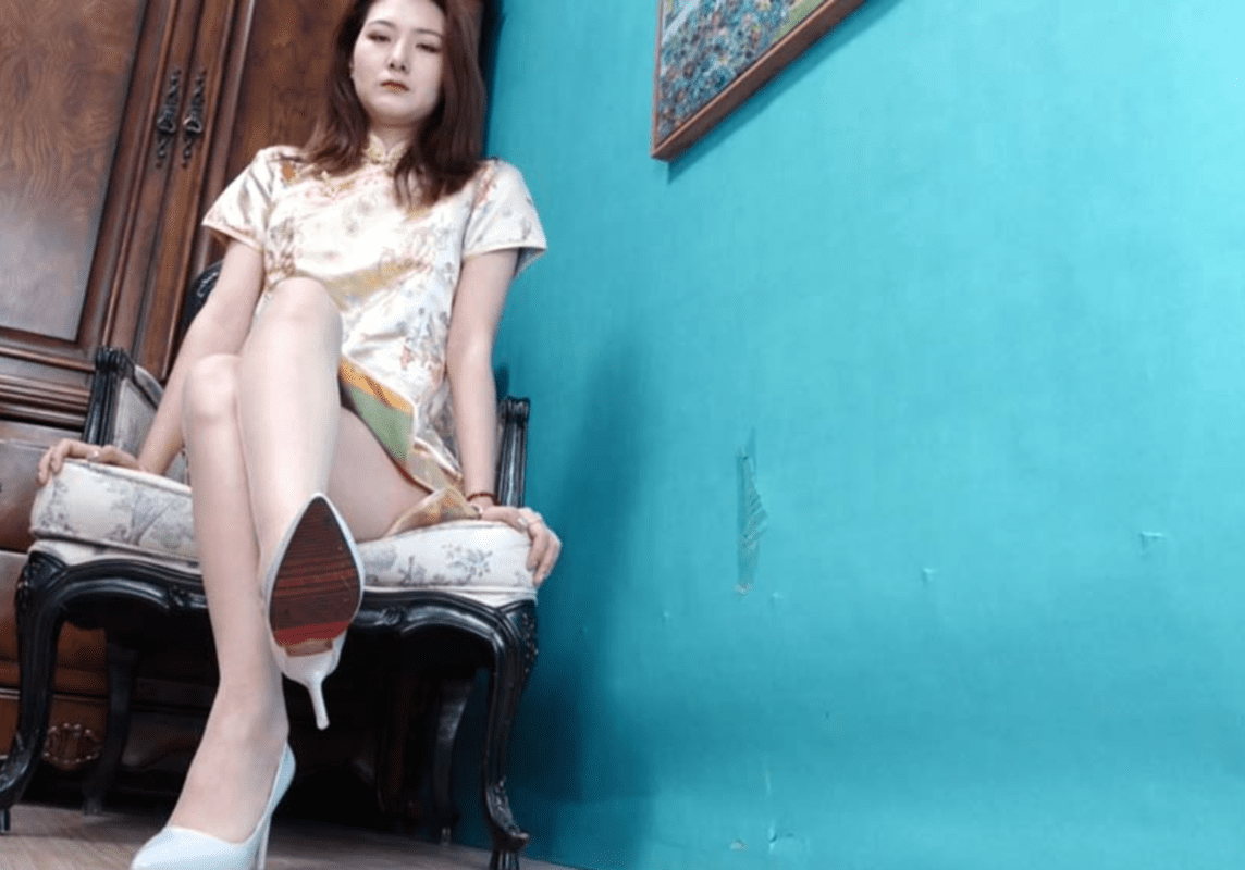A&F 218 | ZhouZhou's sexy flesh-colored high heels