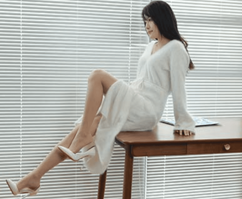 IESS さまざまなアイデア |シルクエンジョイメントシリーズ：万平の白いロングドレス白月光