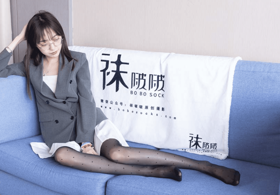 袜啵啵 352期 | 稚予的短靴、波点黑丝(带视频)