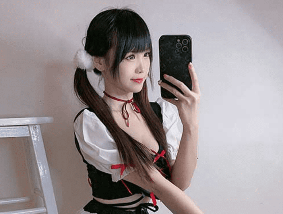 巫女ソースww | 自撮りシリーズ 巫女の黒絹