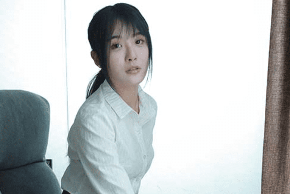 IESS异思趣向 | 丝享家系列之丝袜婉萍甜美小妹