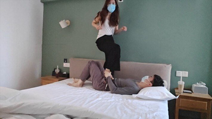 啦啦啦 | 女大学生残忍虐