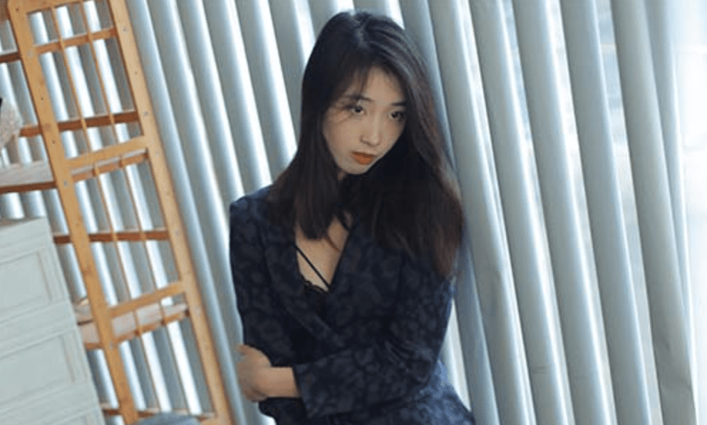 IESS异思趣向 | 丝享家系列之灰丝小九诱人灰色
