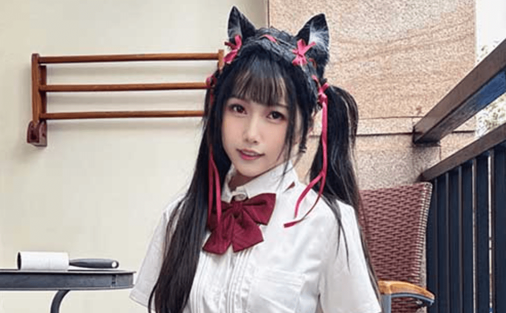 不呆猫 | 温泉双马尾JK