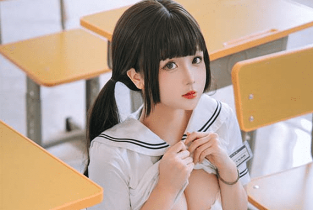 ヒナ・ジャオ | 放課後の教室で黒シルクJK