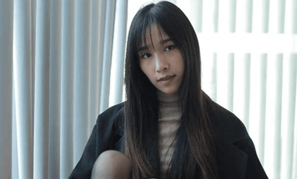 IESS さまざまなアイデアと興味 |シルクエンジョイナーシリーズ：ブラックシルクの美しさは地に足が着いたもの