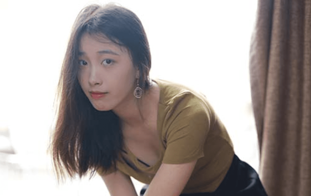 IESS异思趣向 | 丝享家系列之小九的高叉长裙