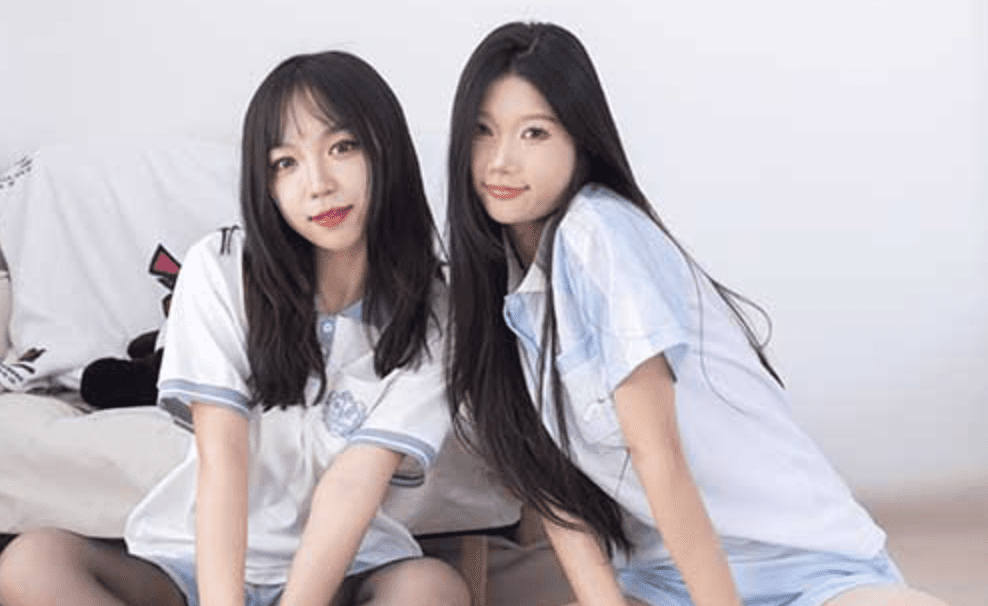 物恋传媒 | 小竹&纱纱双人丝足之山茶花(带视频)