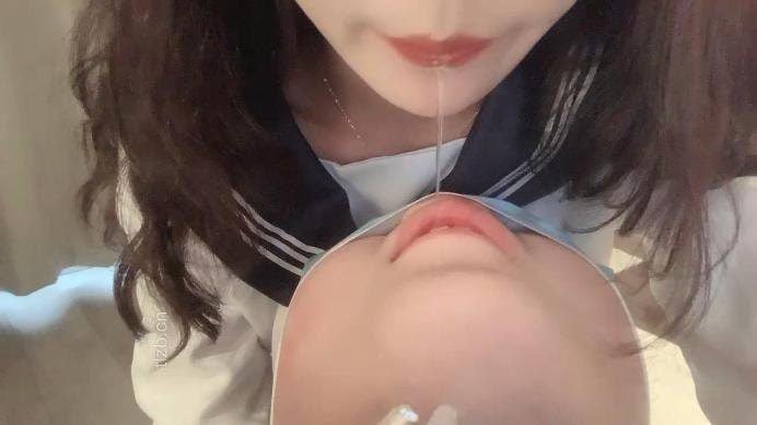 ゆゆゆ | シルキーな足フェチ舐め・踏みつけ・唾液摂取