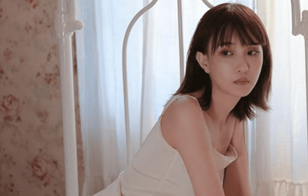 YALAYI雅拉伊 | 孤独患者 妍妍