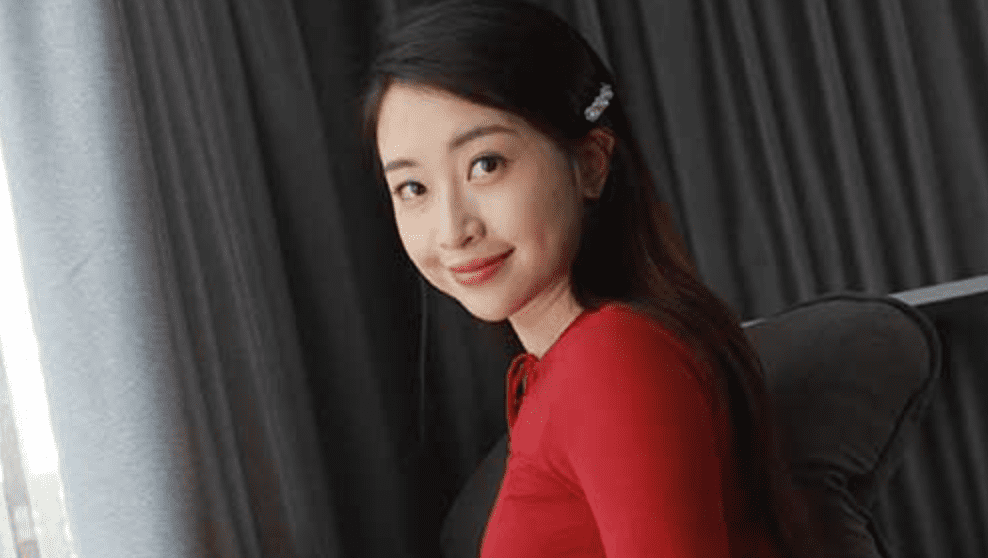 IESS异思趣向 | 丝享家系列之小婕的红裙红高跟