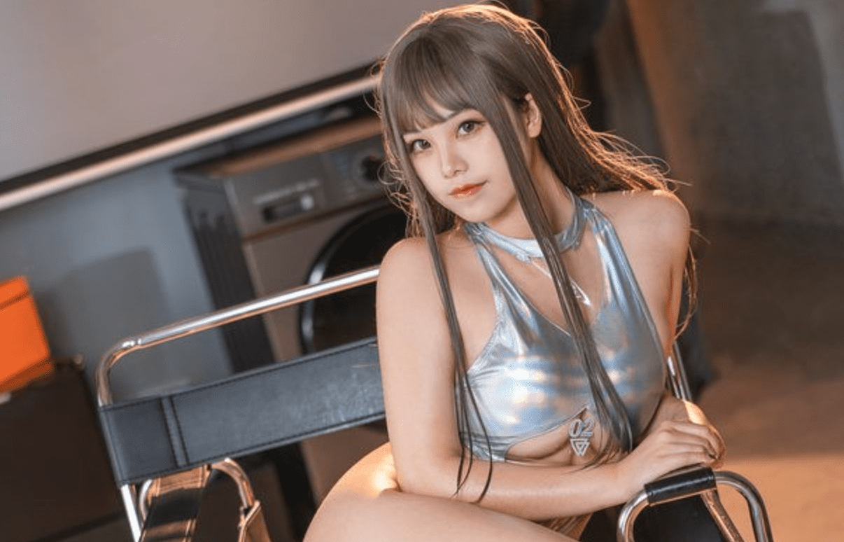 ハニーキャットファー |競技用シルバーセクシー水着